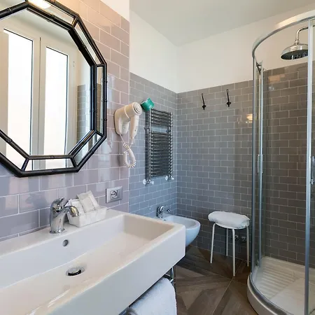 Hotel Eden Alaxi 3*