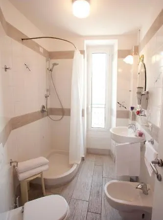 Hotell Eden Alaxi