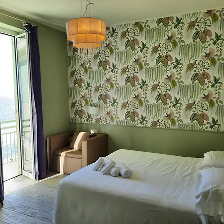 酒店 Eden Alaxi 阿拉西奥