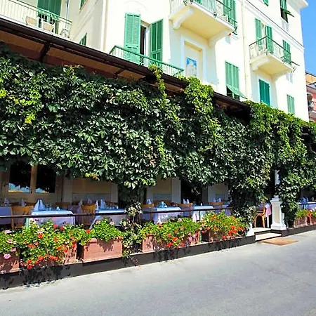 Eden Alaxi Hotel Alassio