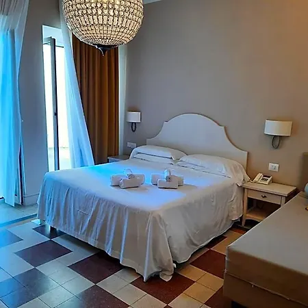 Hotel Eden Alaxi 3*