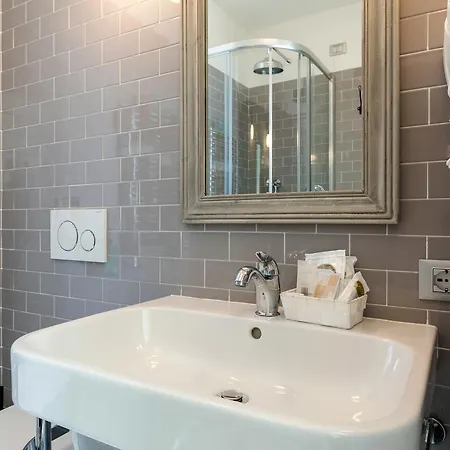Hotel Eden Alaxi 3*