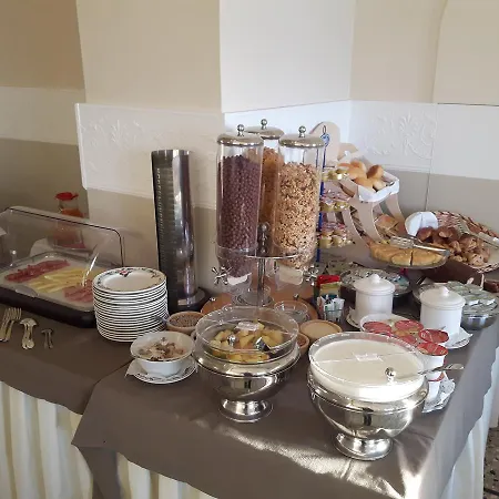 Hotel Eden Alaxi 3*